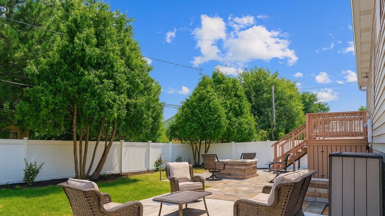 Photo of Patio Balcony in Bensenville