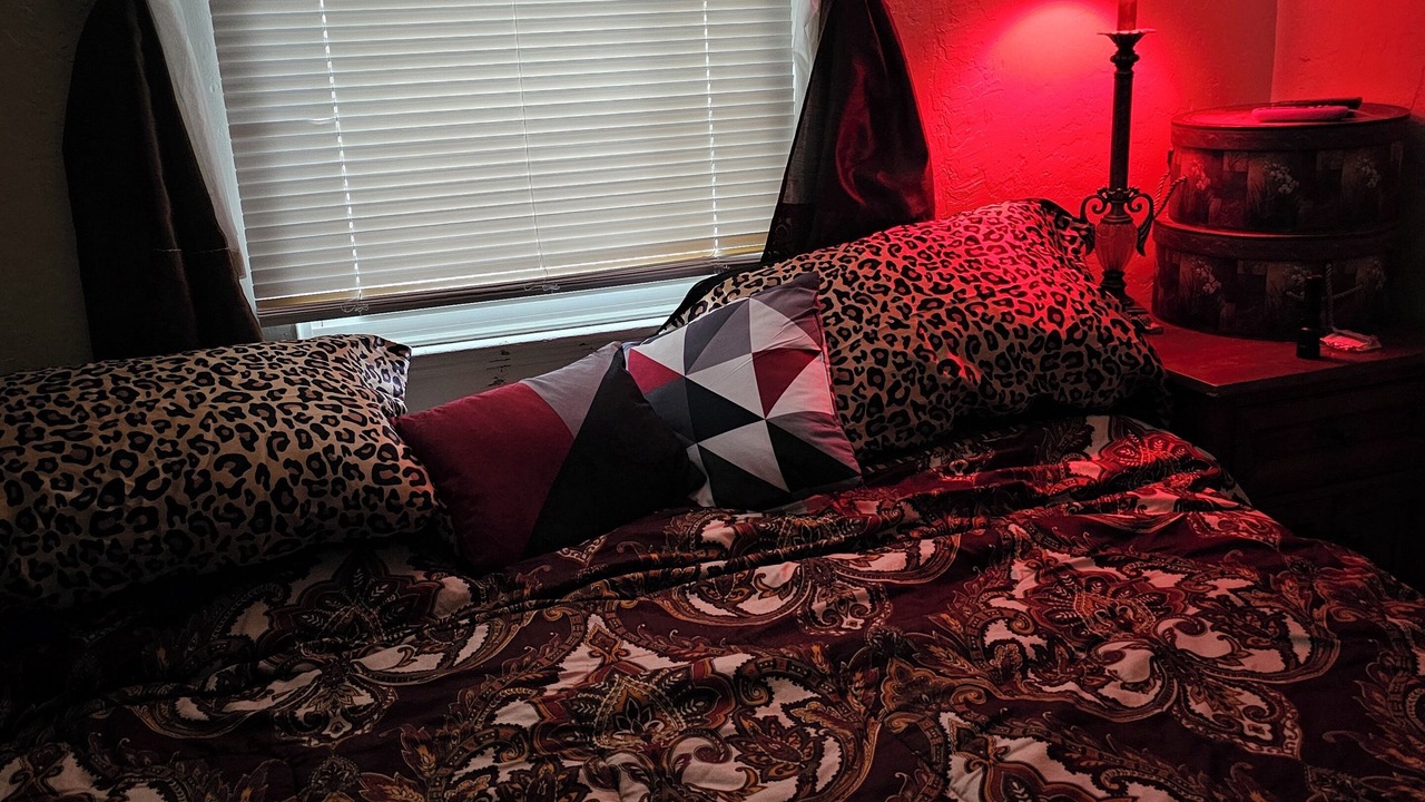 Photo of Bedroom in Carlyle