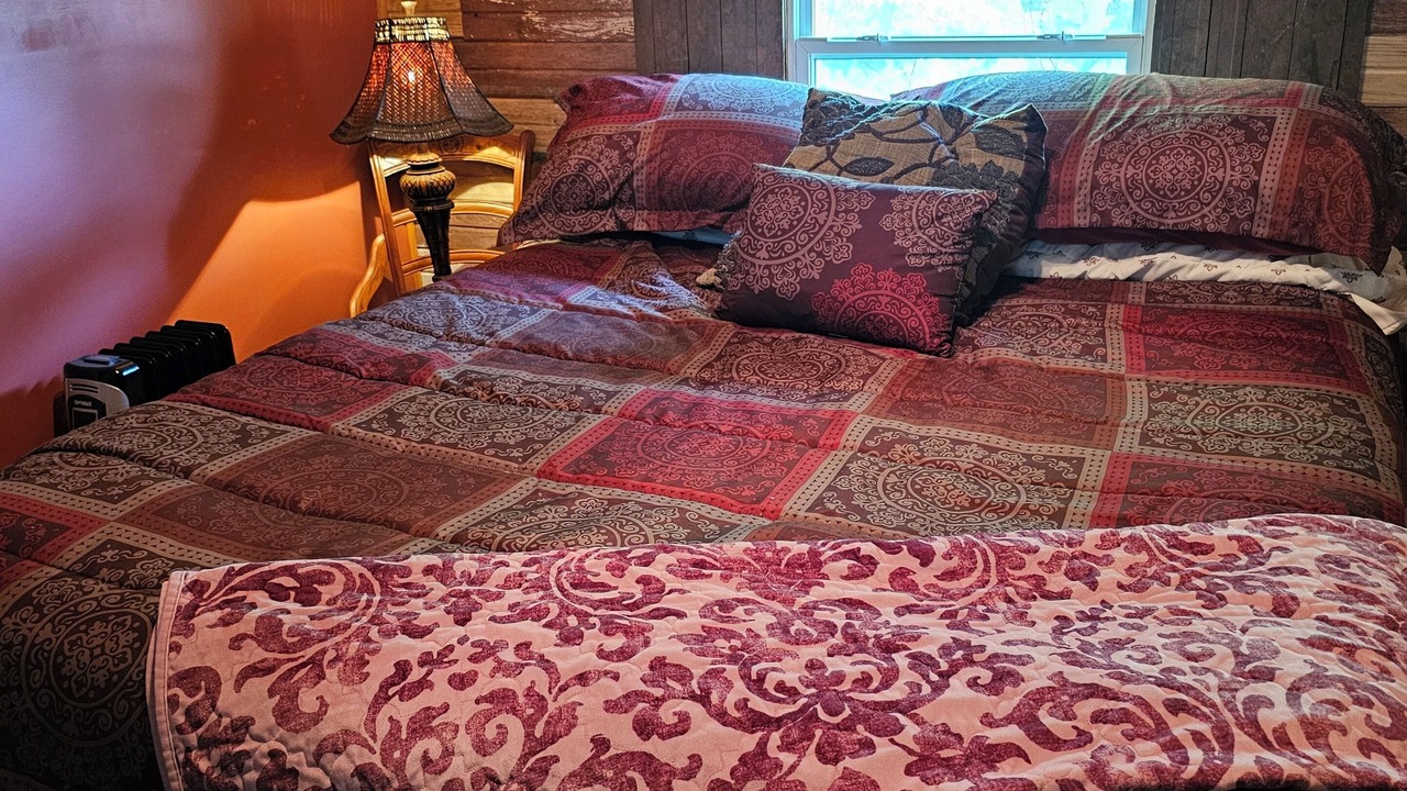 Photo of Bedroom in Carlyle
