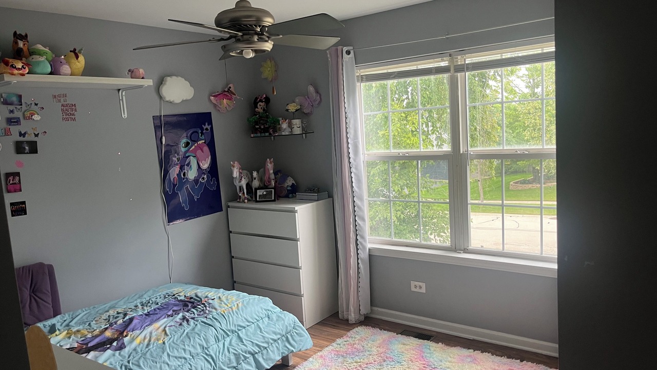 Photo of Bedroom in Lake in the Hills