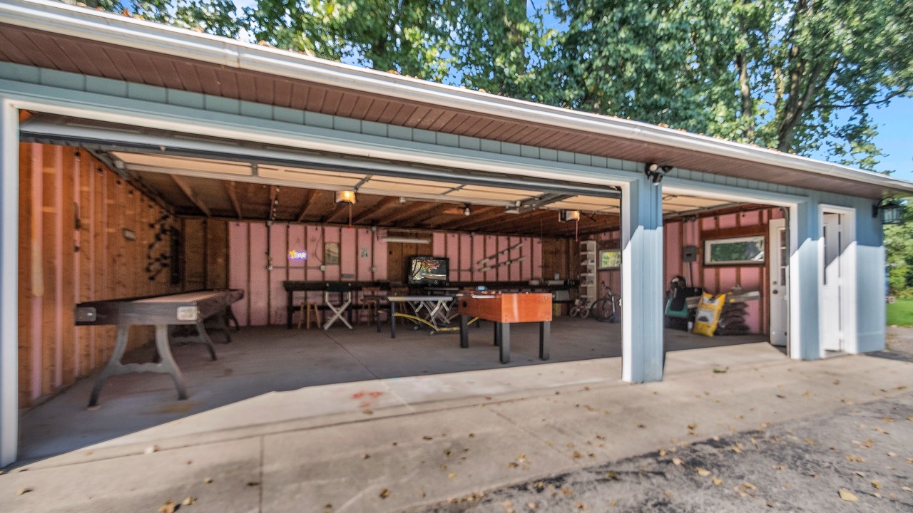 Photo of Outdoor in Russell