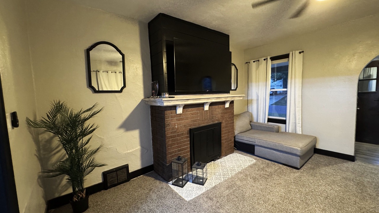 Photo of Livingroom in Pekin