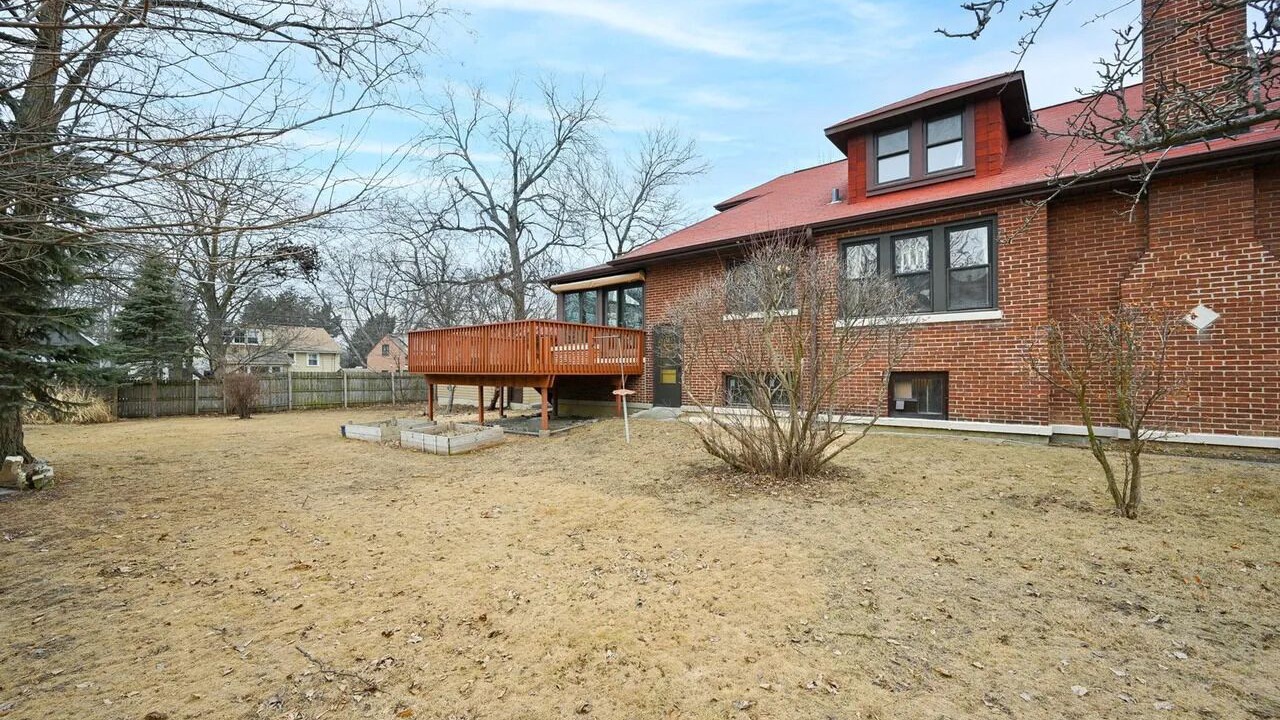 Photo of Outdoor in Lombard