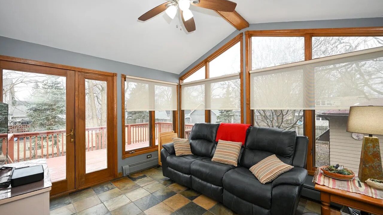 Photo of Livingroom in Lombard