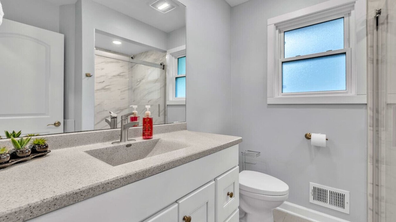 Photo of Bathroom in Elmhurst