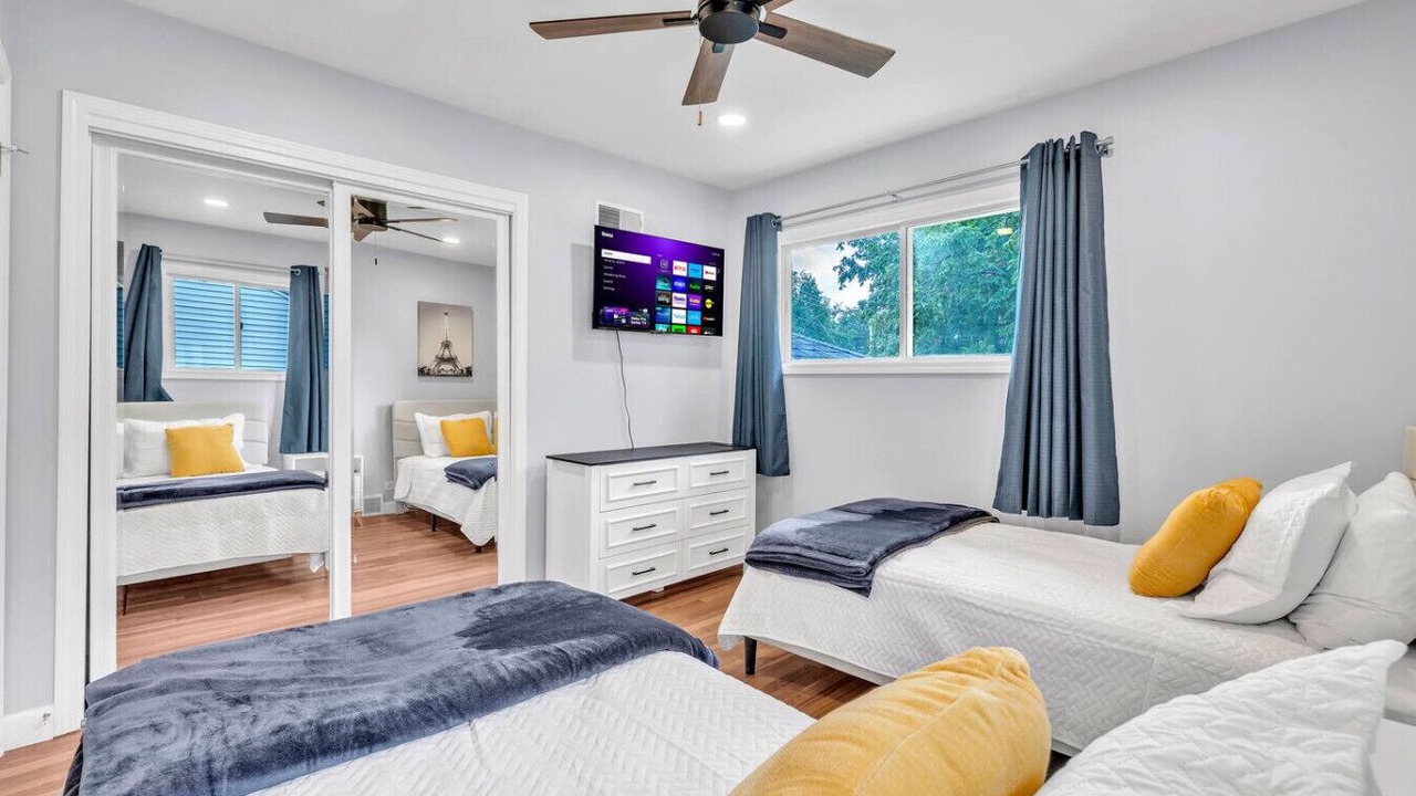Photo of Bedroom in Elmhurst