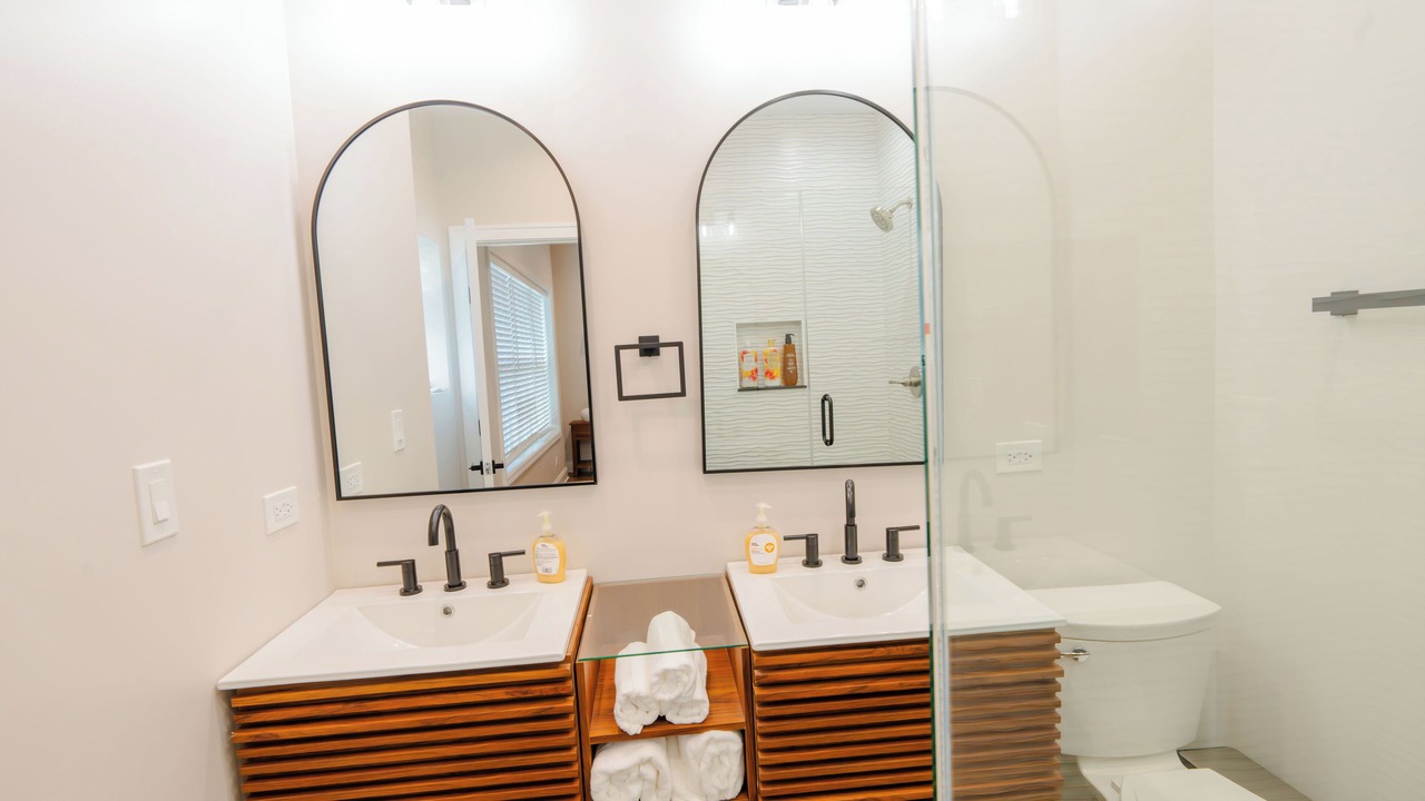 Photo of Bathroom in Rogers Park