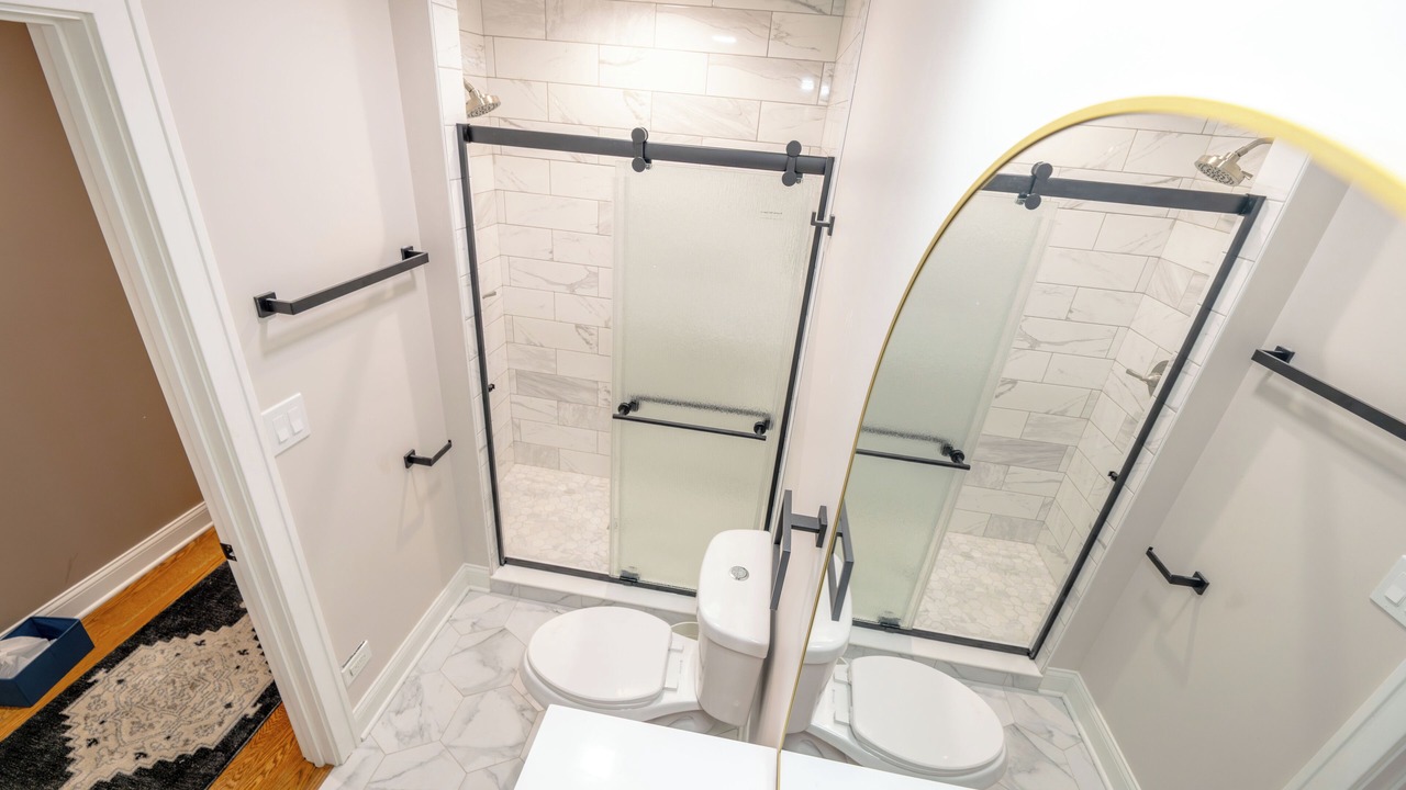 Photo of Bathroom in Rogers Park