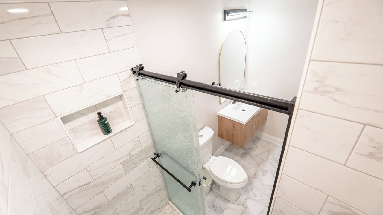 Photo of Bathroom in Rogers Park