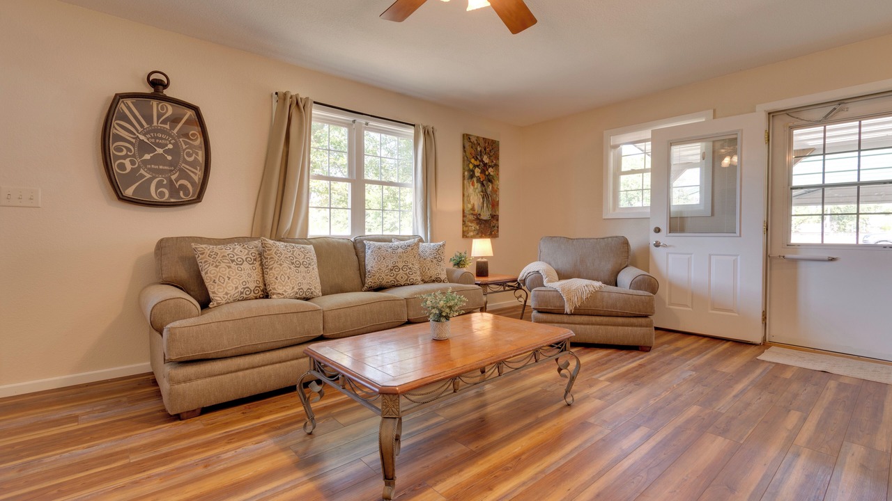 Photo of Livingroom in Montrose