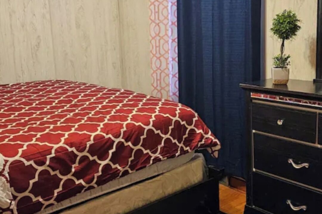Photo of Bedroom in South Chicago Heights