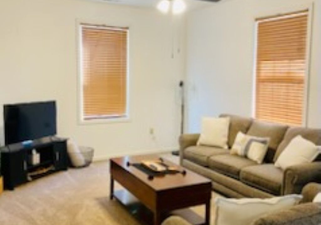 Photo of Livingroom in Mattoon