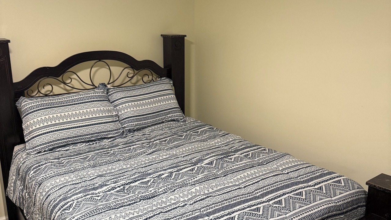 Photo of Bedroom in Chicago Heights