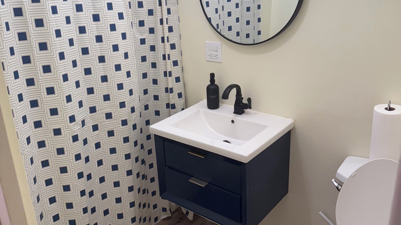 Photo of Bathroom in Chicago Heights
