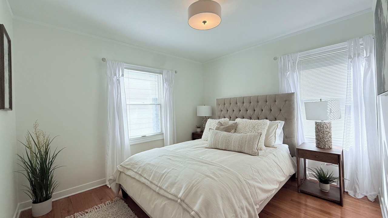 Photo of Bedroom in Arlington Heights