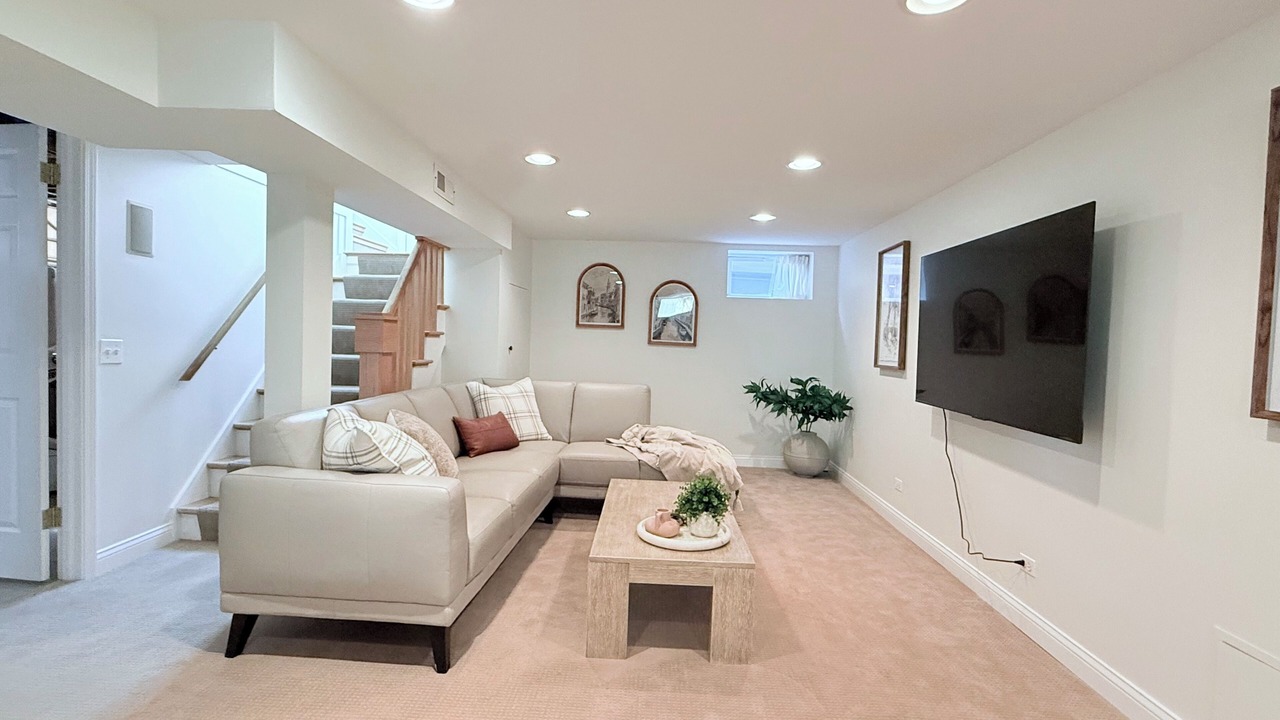 Photo of Livingroom in Arlington Heights
