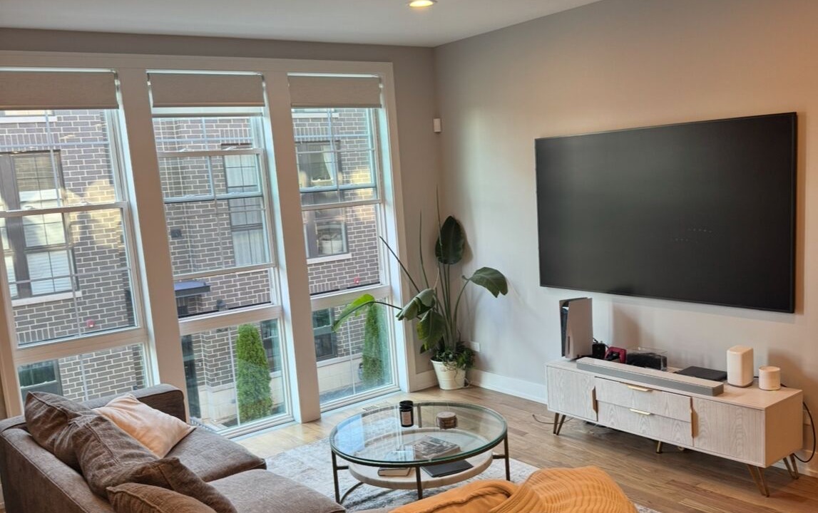 Photo of Livingroom in Kenwood