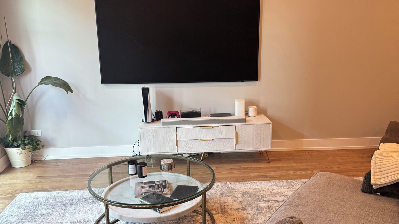 Photo of Livingroom in Kenwood