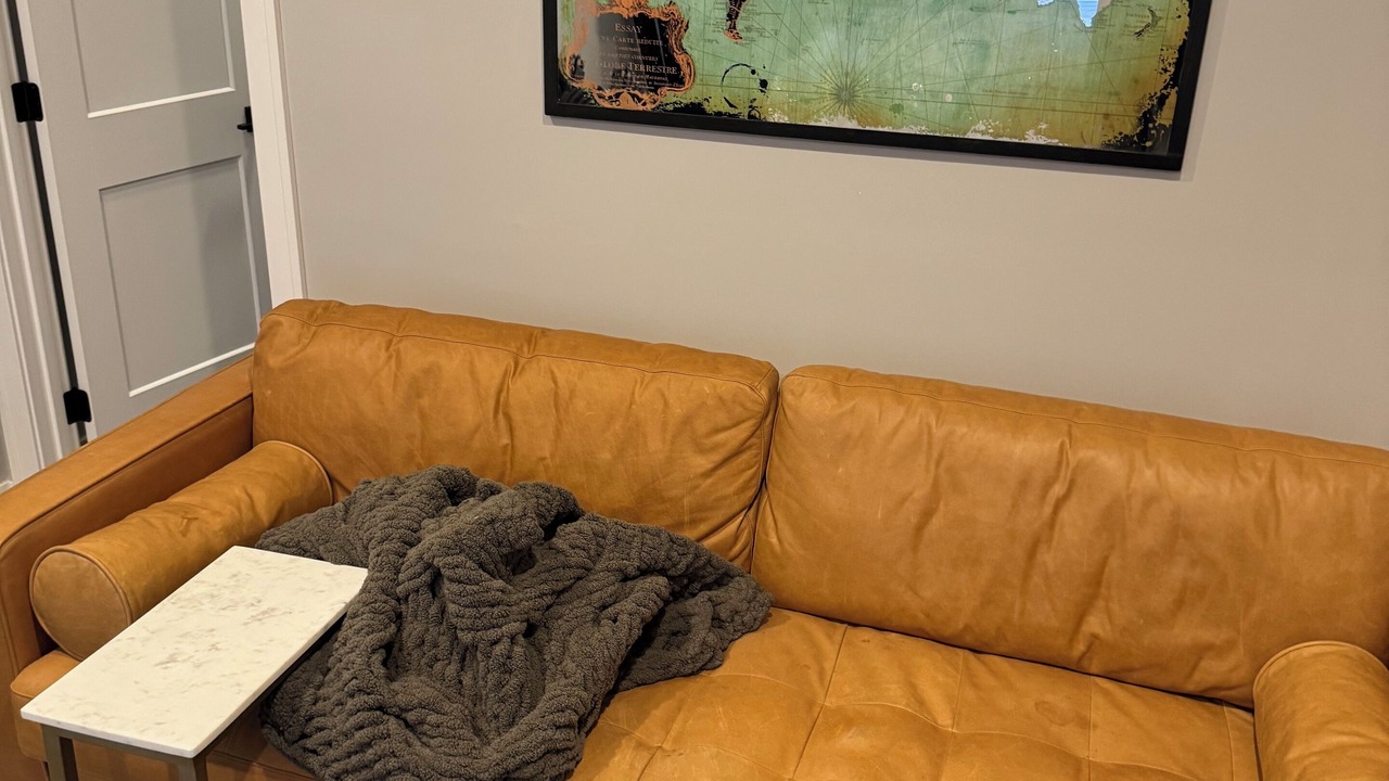 Photo of Livingroom in Kenwood