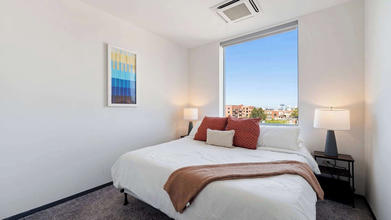 Photo of Bedroom in Palmer Square