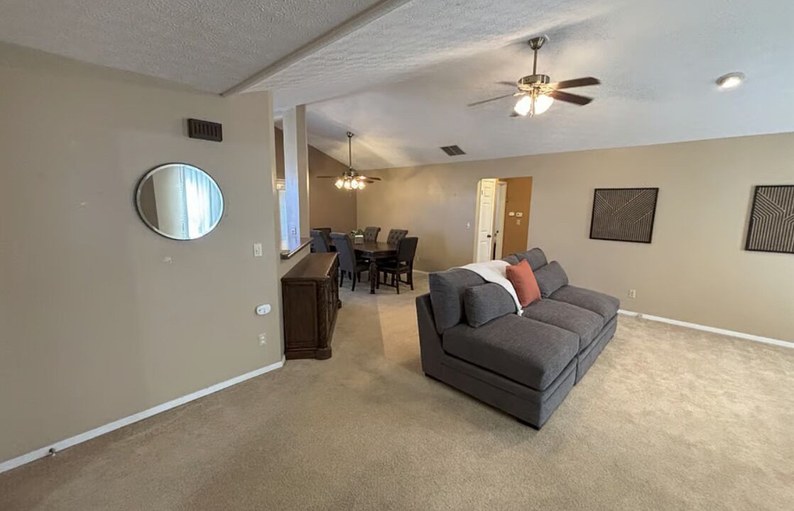 Photo of Livingroom in Collinsville