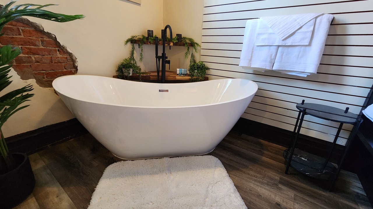 Photo of Bathroom in Carlyle
