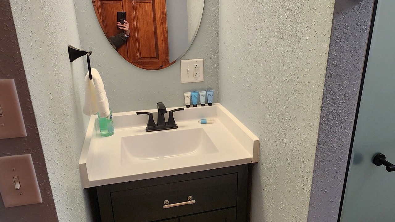 Photo of Bathroom in Carlyle