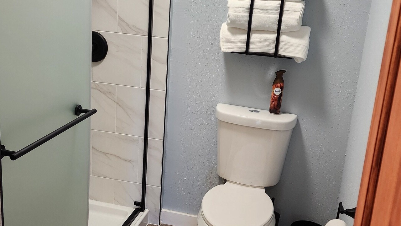 Photo of Bathroom in Carlyle