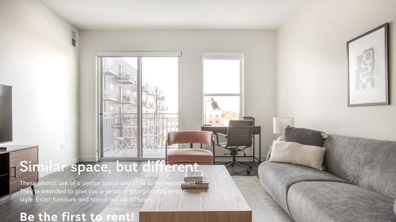 Photo of Livingroom in Elmhurst