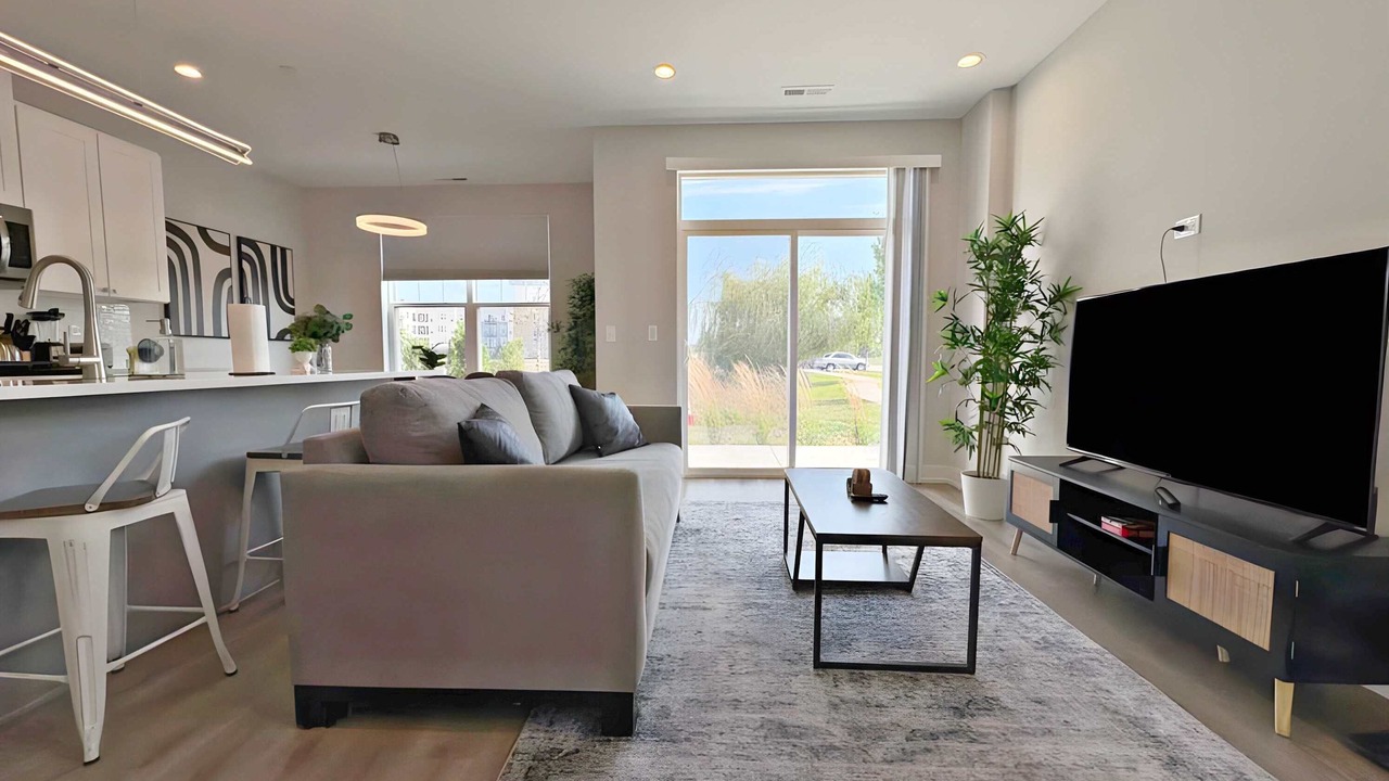 Photo of Livingroom in Warrenville