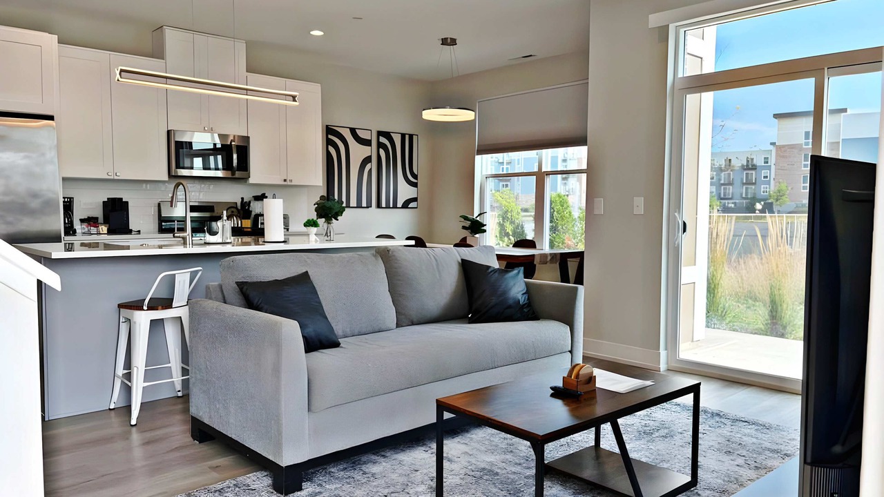Photo of Livingroom in Warrenville