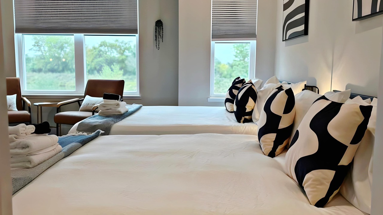 Photo of Bedroom in Warrenville