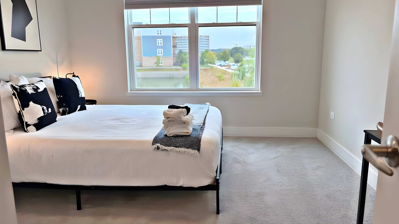 Photo of Bedroom in Warrenville