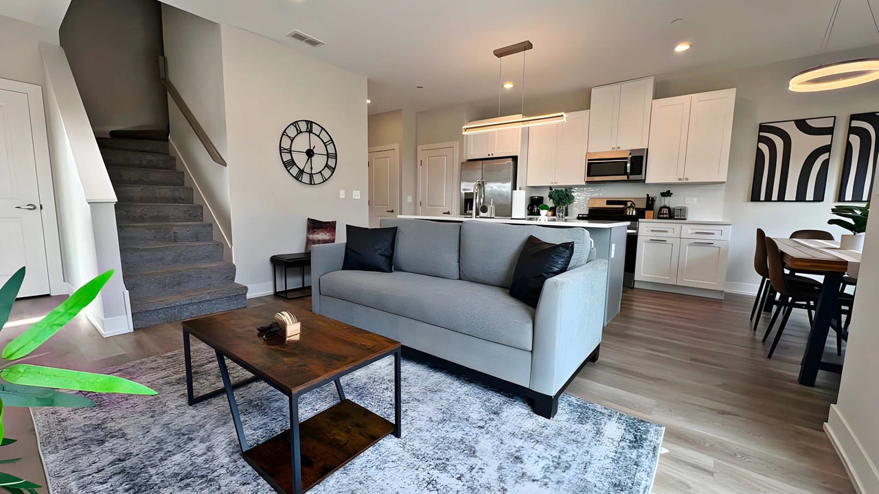 Photo of Livingroom in Warrenville