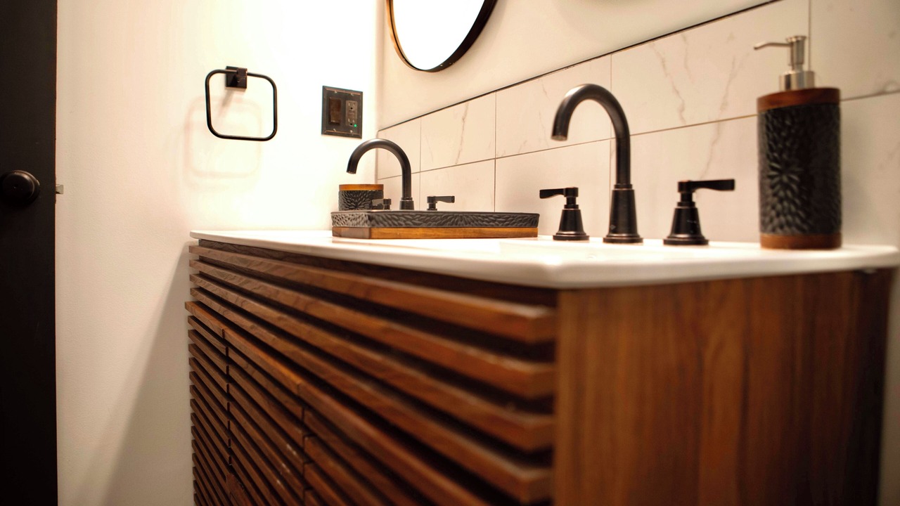 Photo of Bathroom in Bronzeville