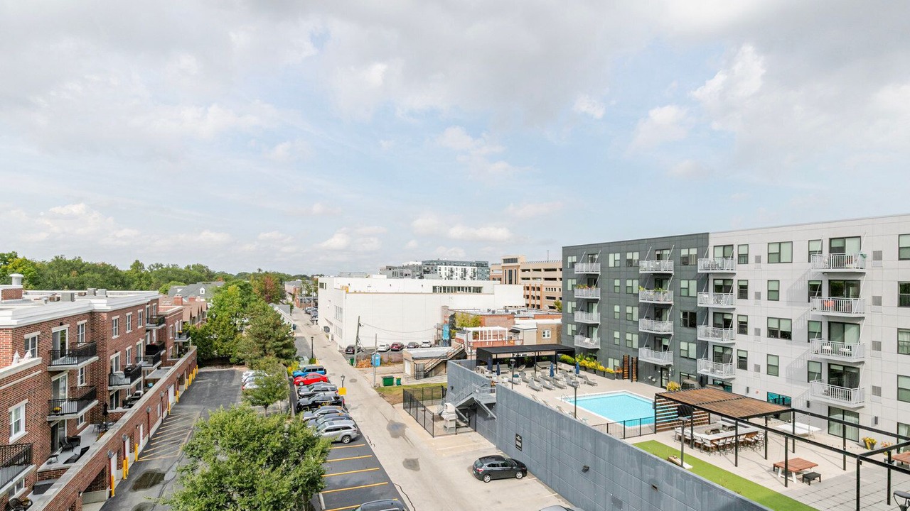 Photo of Outdoor in Elmhurst