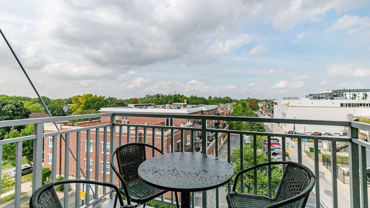 Photo of Outdoor in Elmhurst
