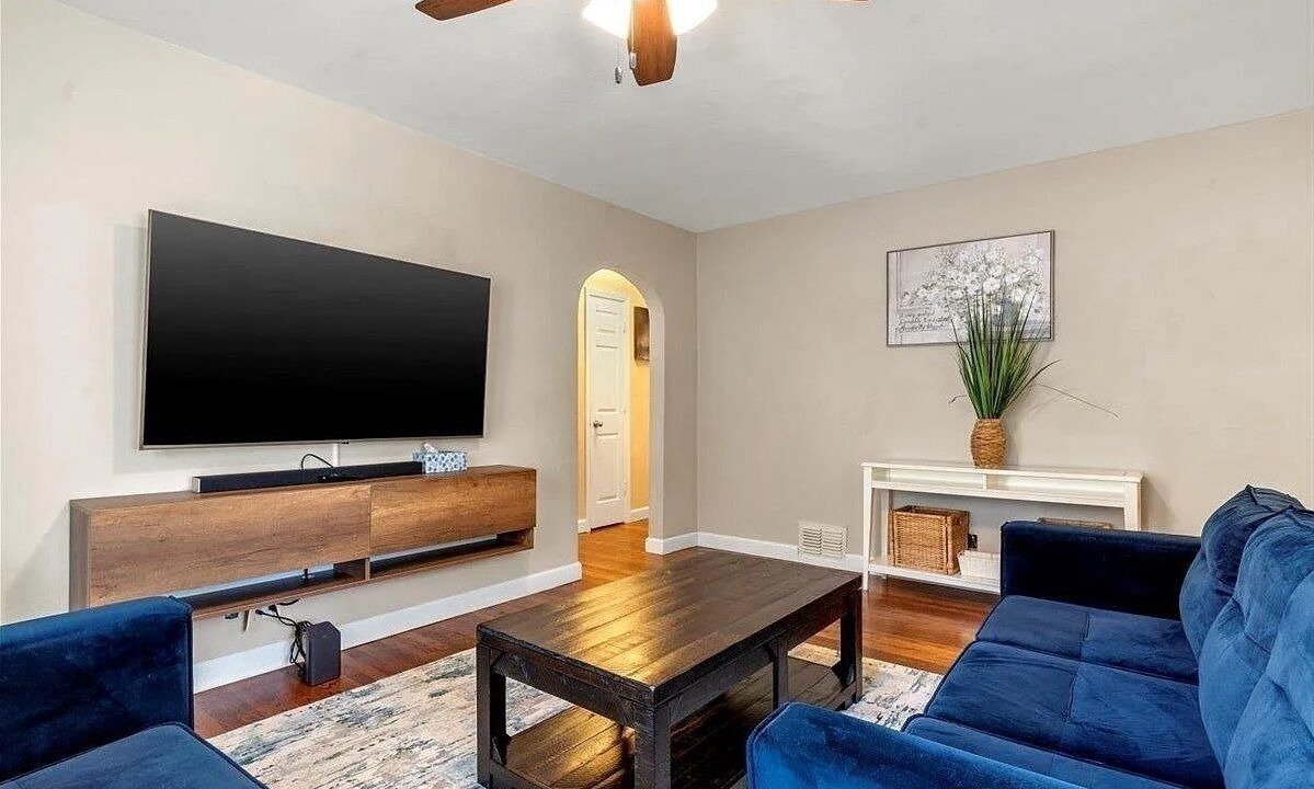 Photo of Livingroom in Springfield