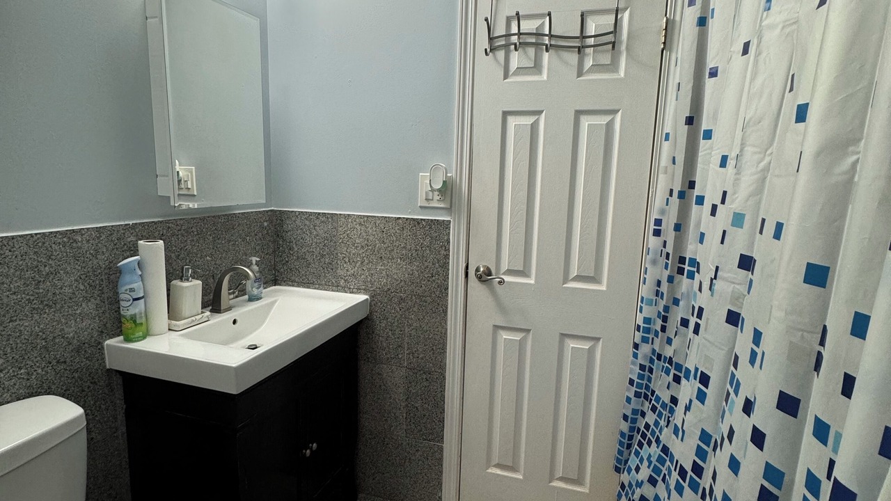 Photo of Bathroom in Richton Park