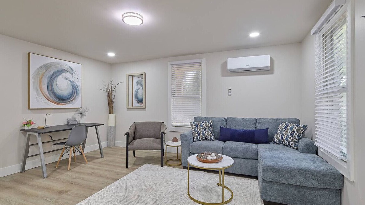 Photo of Livingroom in Dunlap