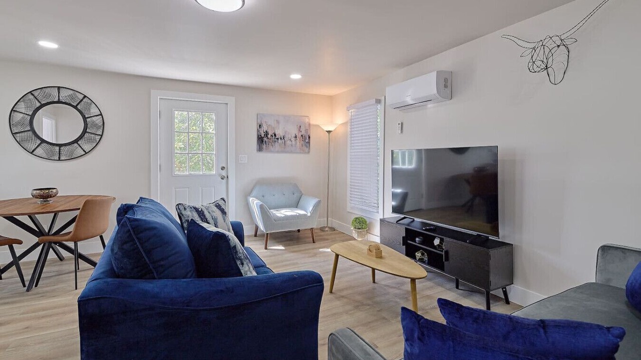 Photo of Livingroom in Dunlap
