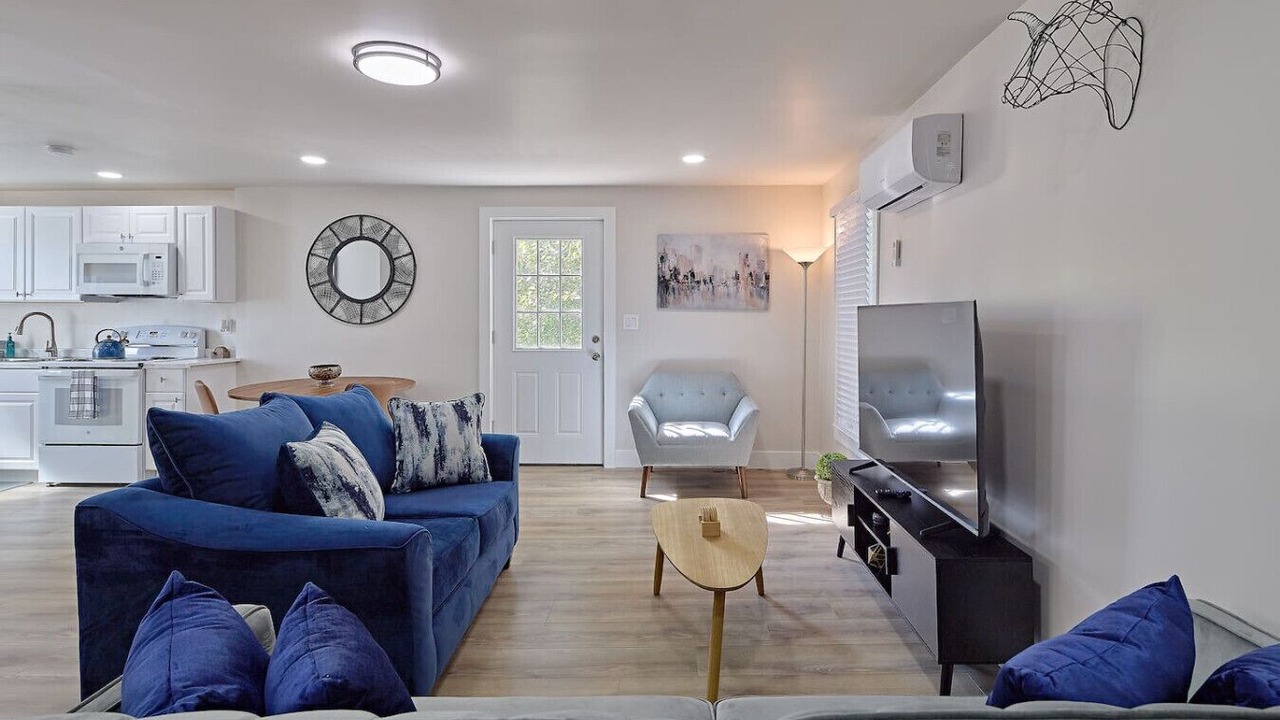 Photo of Livingroom in Dunlap