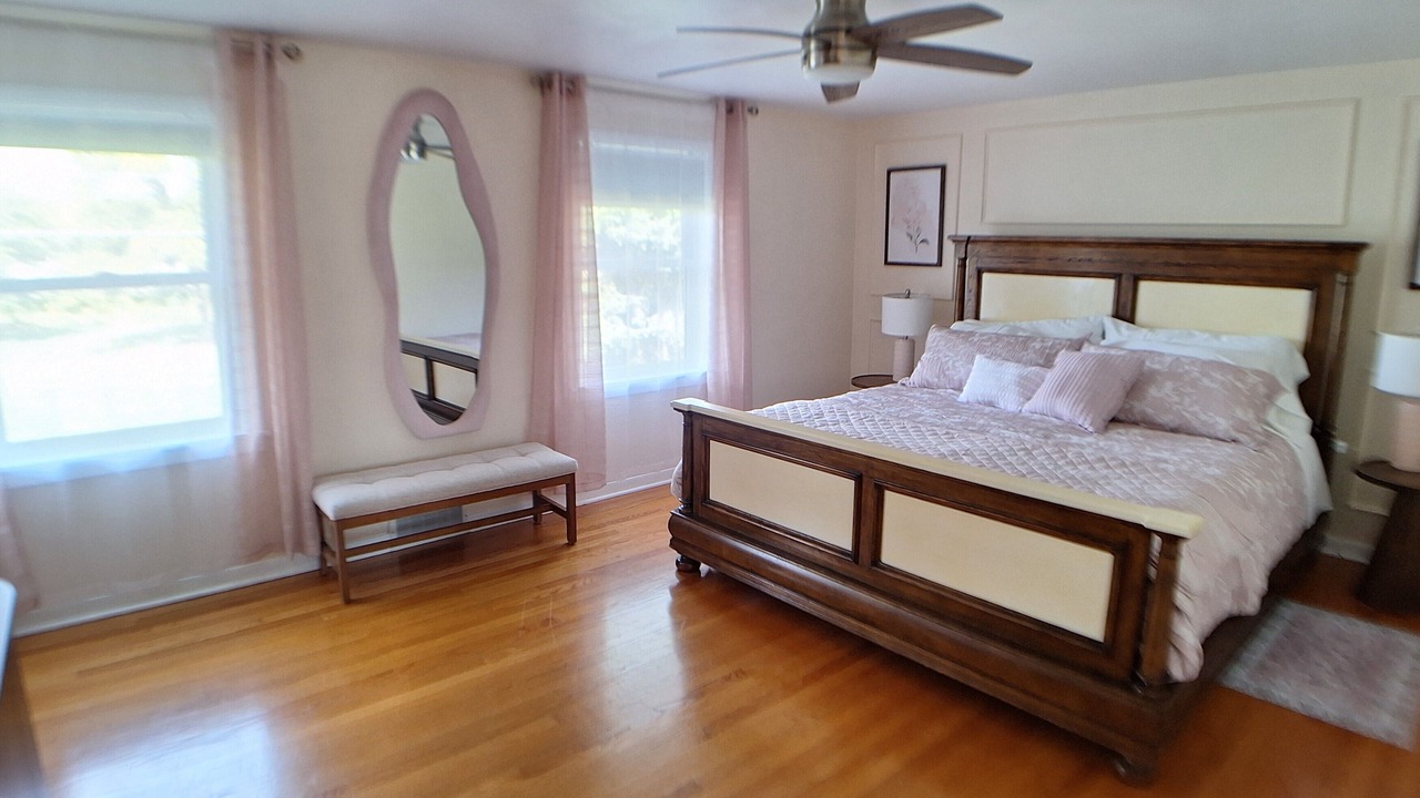Photo of Bedroom in Gurnee