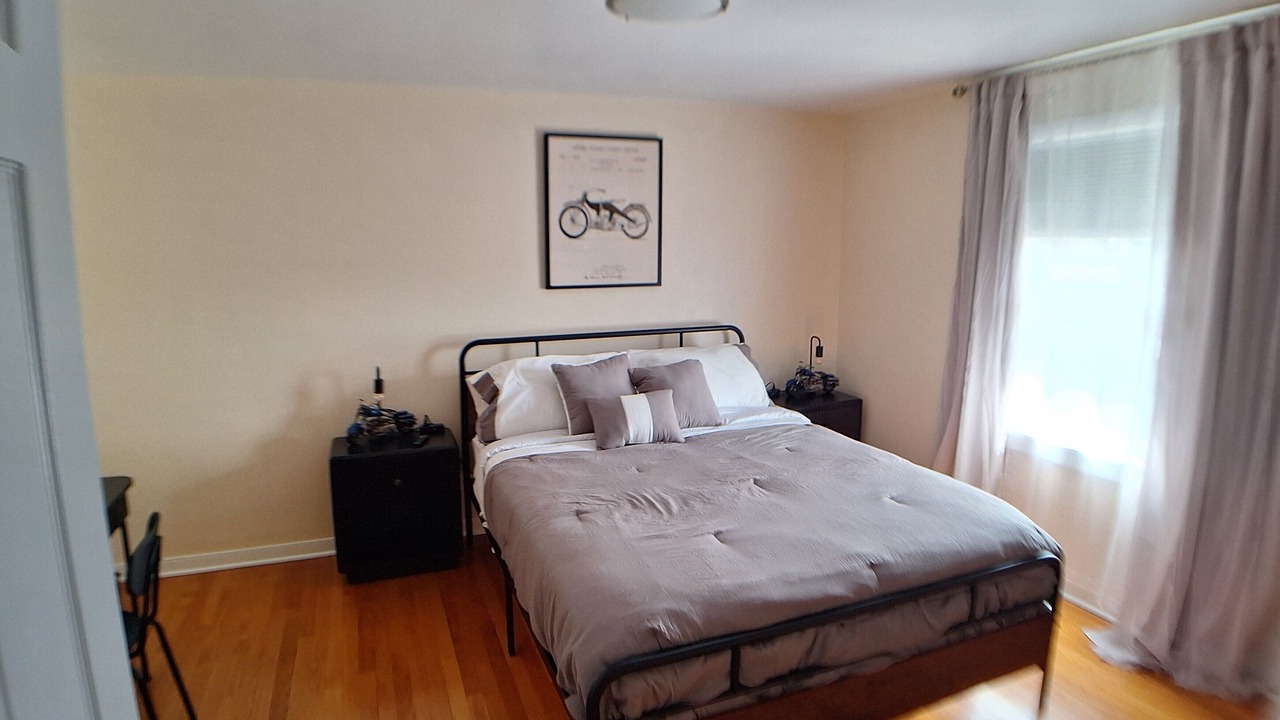 Photo of Bedroom in Gurnee