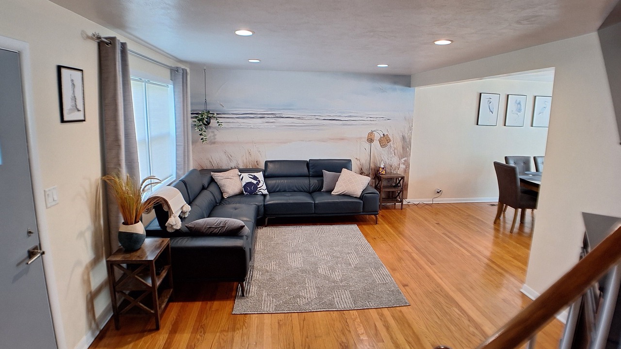 Photo of Livingroom in Gurnee