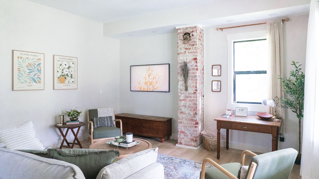 Photo of Livingroom in Sangamon County