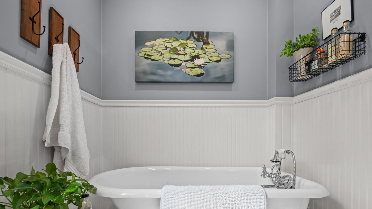 Photo of Bathroom in Western Springs