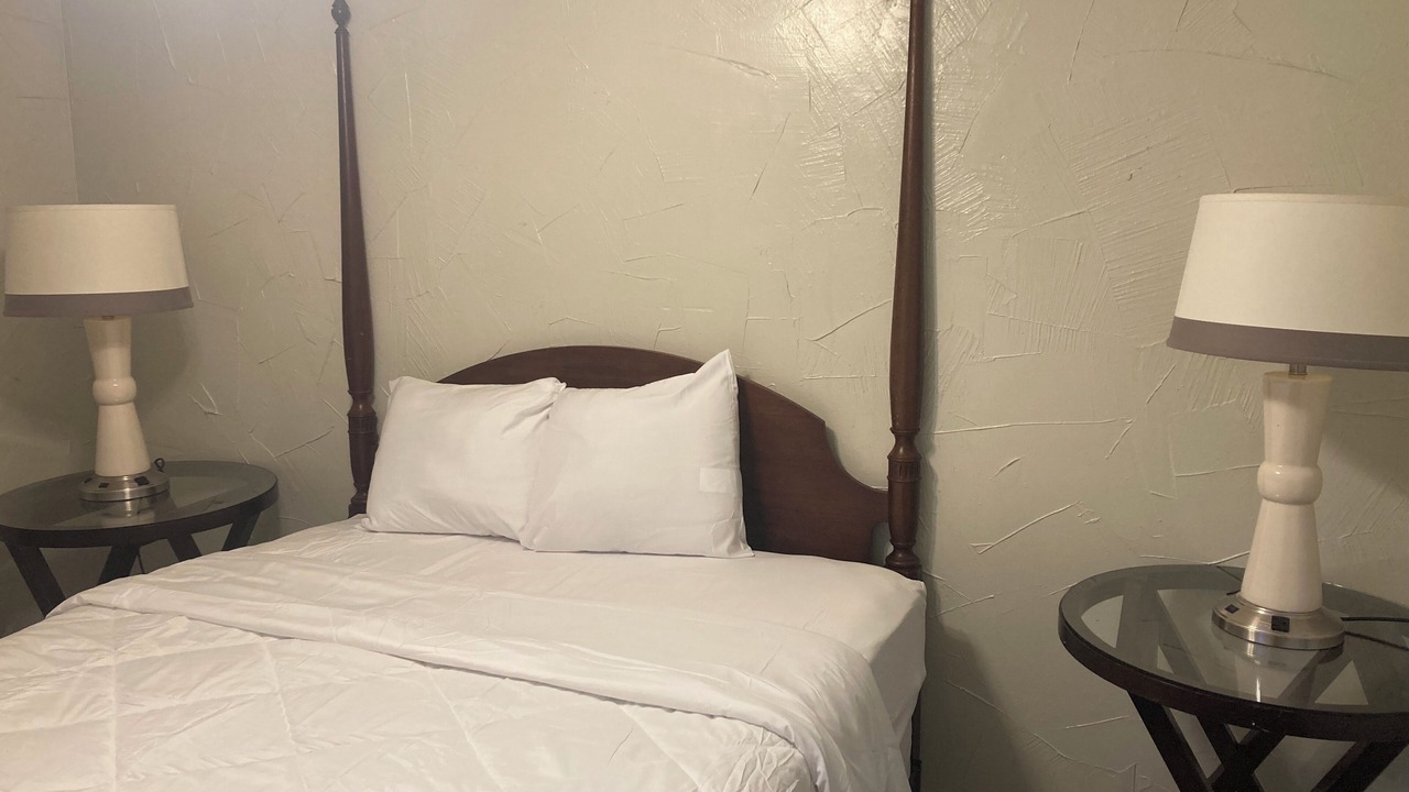 Photo of Bedroom in Glen Carbon