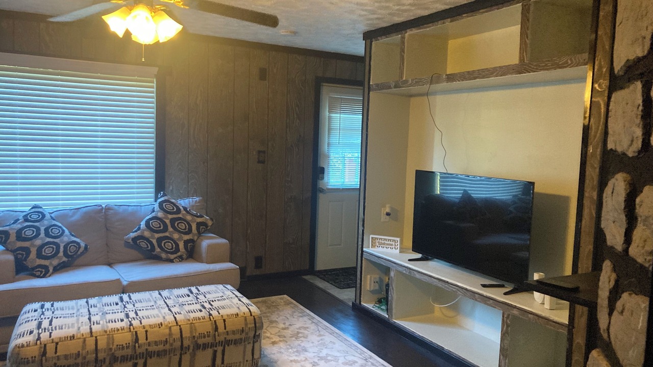 Photo of Livingroom in Glen Carbon