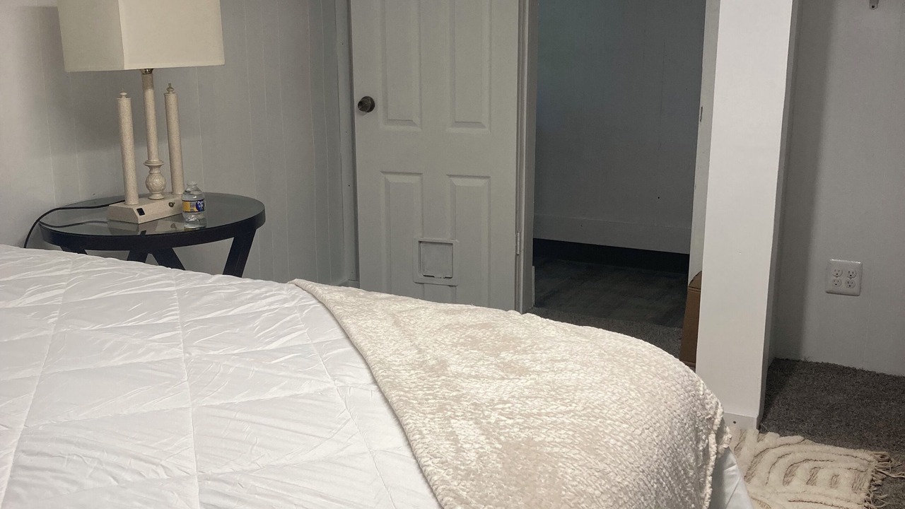 Photo of Bedroom in Glen Carbon